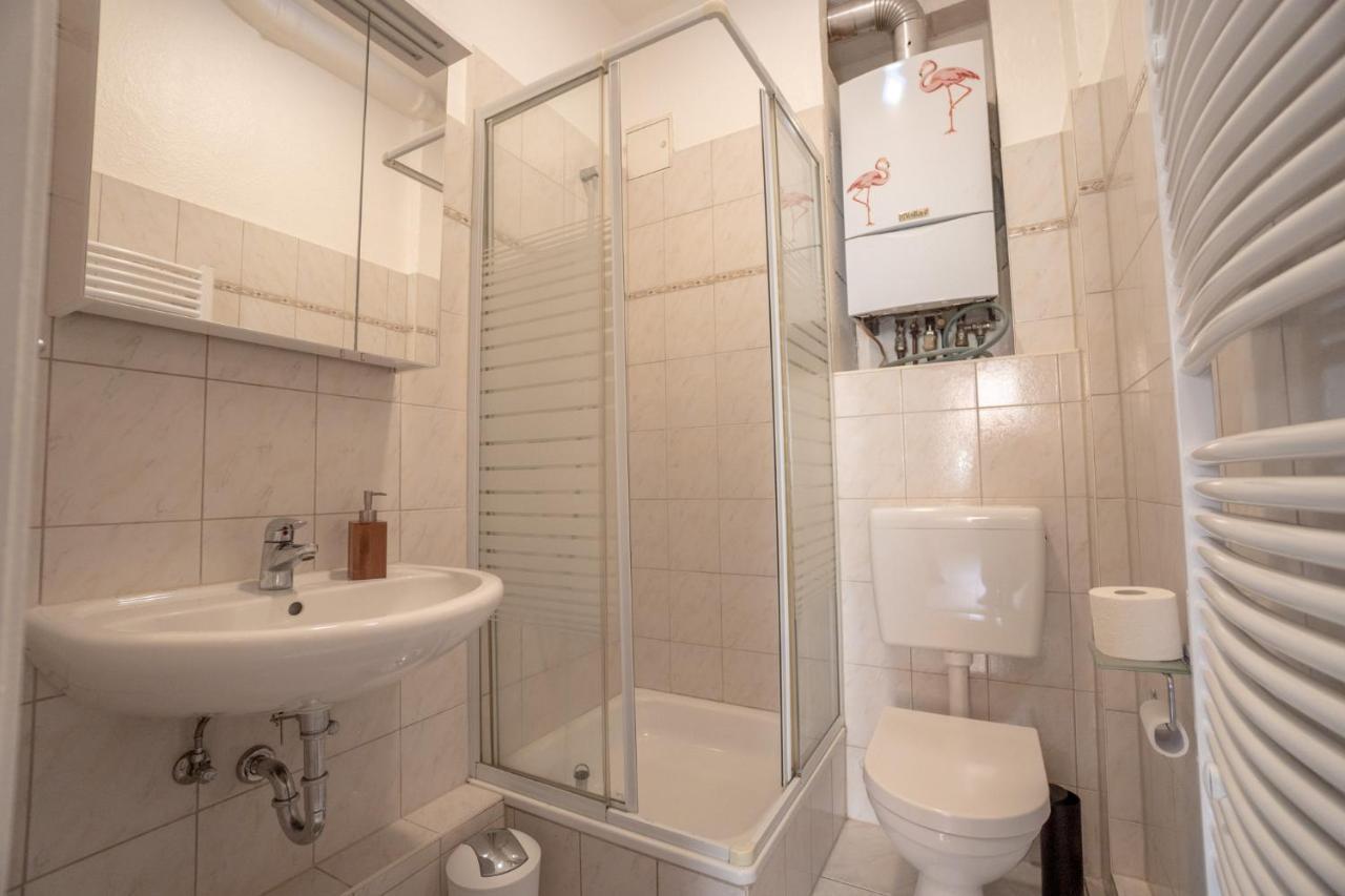 "Purple Chill" Super Zentrale Ferienwohnung Hbf-Messe-Buergerweide-Citygate-Ovb Arena BRE Buitenkant foto